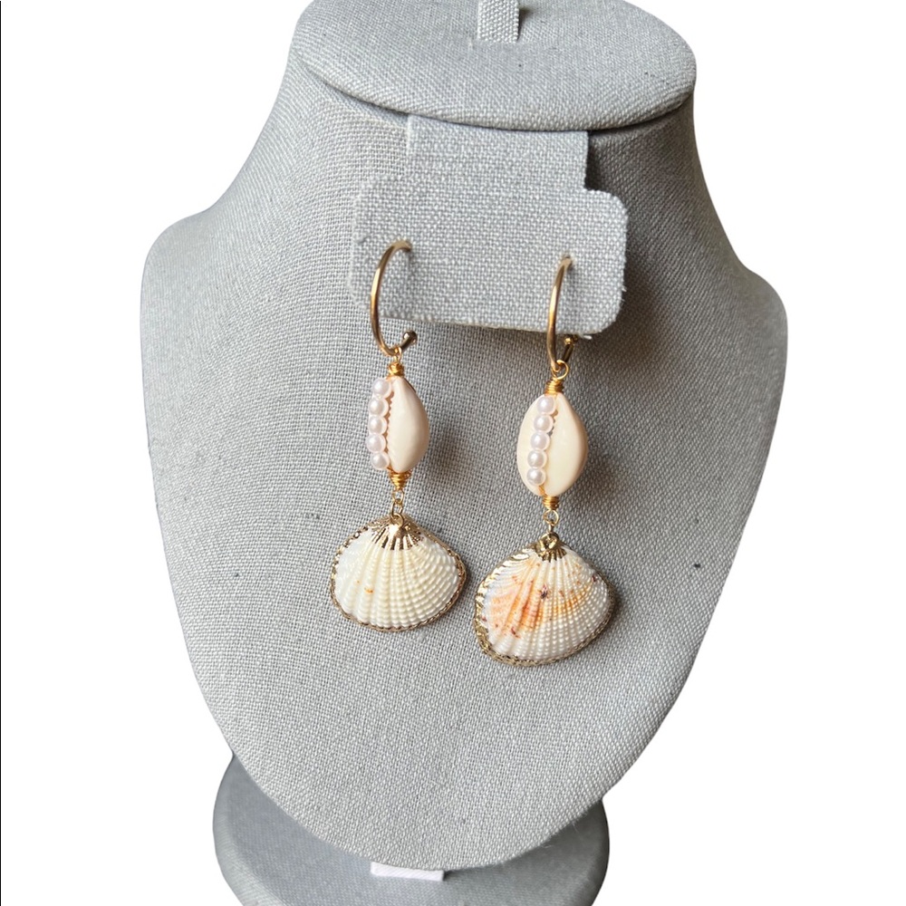 Seashell Dangle Earrings